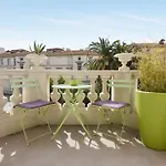 Le 115 Apartment 1